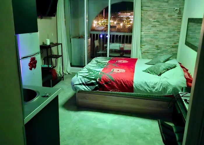 Naturiste Cap D'agde Port Soleil 456 아그